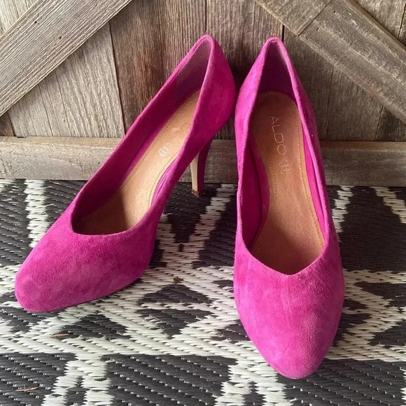Aldo| Pink Suede  Heels - Picture 1 of 6